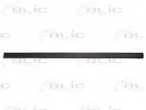 BLIC 5703-04-5077572P apdailos/apsauginės juostelė, durelės 
 Kėbulas -> Apdaila/apsauga/dekoratyvinės juostelės/emblemos -> Apdailos/apsauginės juostelės
5171519