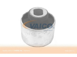 VAICO V30-7341 valdymo svirties/išilginių svirčių įvorė 
 Ašies montavimas/vairavimo mechanizmas/ratai -> Valdymo svirtis/pasukamosios svirties sujungimas -> Montavimas/sutvirtinimas
211 333 10 14, 211 333 25 14, 211 333 28 14