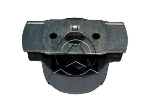 SIDEM 805308 stebulės laikiklio įvorė 
 Ašies montavimas/vairavimo mechanizmas/ratai -> Ašies atrama/ašies korpusas/ašies montavimas -> Pasukamojo veleno sujungimas
55 04 466 24R*, 55 04 500 01R