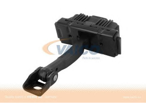 VAICO V20-1818 durų sklendė 
 Kėbulas -> Liukai/stogai/durys/stoglangis/sulankstomas stogas -> Durys/dalys
51 21 8 402 502