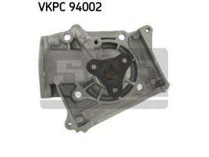 SKF VKPC 94002 vandens siurblys 
 Aušinimo sistema -> Vandens siurblys/tarpiklis -> Vandens siurblys
8AB3-15-010, 8AB4-15-010, 8AB7-15-010