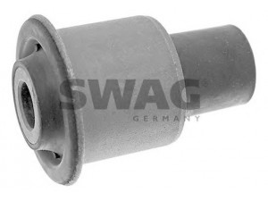 SWAG 82 94 2499 valdymo svirties/išilginių svirčių įvorė 
 Ašies montavimas/vairavimo mechanizmas/ratai -> Valdymo svirtis/pasukamosios svirties sujungimas -> Montavimas/sutvirtinimas
54500-EB300, 54500-EB300S1, 54500-EB30C