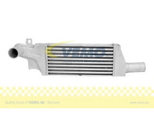 VEMO V40-60-2073 tarpinis suslėgto oro aušintuvas, kompresorius 
 Variklis -> Oro tiekimas -> Įkrovos agregatas (turbo/superįkrova) -> Tarpinis suslėgto oro aušintuvas
09 196 705, 13 02 113, 9 196 705