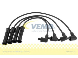 VEMO V46-70-0029 uždegimo laido komplektas 
 Kibirkšties / kaitinamasis uždegimas -> Uždegimo laidai/jungtys
77 00 107 662, 77 00 114 549, 77 00 874 109