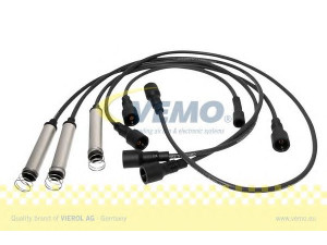 VEMO V40-70-0030 uždegimo laido komplektas 
 Kibirkšties / kaitinamasis uždegimas -> Uždegimo laidai/jungtys
16 12 497, 16 12 531, 90 337 012