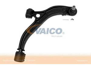 VAICO V33-0016 vikšro valdymo svirtis 
 Ašies montavimas/vairavimo mechanizmas/ratai -> Valdymo svirtis/pasukamosios svirties sujungimas -> Vairo trauklės (valdymo svirtis, išilginis balansyras, diago
4743376AA, 4743376AC, 4743376AD