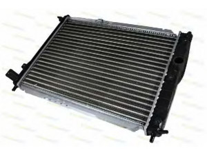 THERMOTEC D70005TT radiatorius, variklio aušinimas 
 Aušinimo sistema -> Radiatorius/alyvos aušintuvas -> Radiatorius/dalys
96351931, 96181931, 96351931