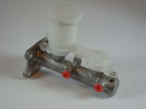 AISIN MG-001 pagrindinis cilindras, stabdžiai
8-94233-573-1