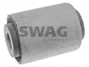 SWAG 85 94 1995 valdymo svirties/išilginių svirčių įvorė 
 Ašies montavimas/vairavimo mechanizmas/ratai -> Valdymo svirtis/pasukamosios svirties sujungimas -> Montavimas/sutvirtinimas
51393-SM4-013
