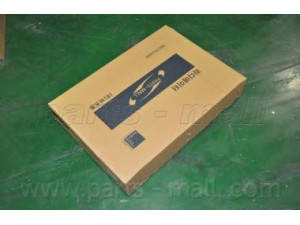 PARTS-MALL PXNDC-048 radiatorius, variklio aušinimas 
 Aušinimo sistema -> Radiatorius/alyvos aušintuvas -> Radiatorius/dalys
95227749, 95227751, 96817887, 96860968