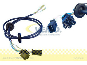 VEMO V10-83-0006 remonto rinkinys, diržas 
 Elektros įranga -> Diržas
8G0 971 726 B part, 8G1 971 726 A part