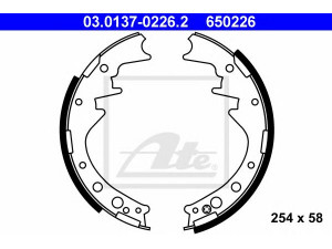 ATE 03.0137-0226.2 stabdžių trinkelių komplektas 
 Techninės priežiūros dalys -> Papildomas remontas
04495-26020, 04495-26040, 04495-35051