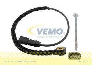 VEMO V10-72-1192 detonacijos jutiklis 
 Elektros įranga -> Jutikliai
07C 905 377 G, 07C 905 377 G