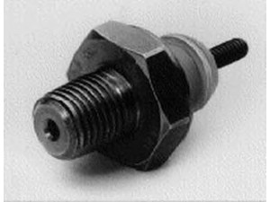BOSCH 0 344 101 086 alyvos slėgio jungiklis
0040 9160, 0102 7970, 0106 6811