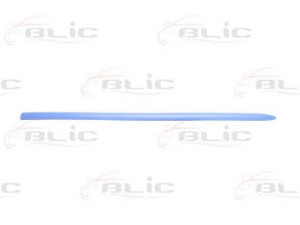 BLIC 5703-04-2031575P apdailos/apsauginės juostelė, durelės 
 Kėbulas -> Apdaila/apsauga/dekoratyvinės juostelės/emblemos -> Apdailos/apsauginės juostelės
735316112