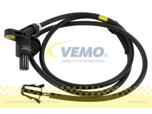VEMO V10-72-0947 jutiklis, rato greitis 
 Elektros įranga -> Jutikliai
1H0 927 807 B, 1H0 927 807 D, 1H0 927 807 B