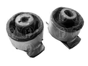 FARE SA 4976 stebulės laikiklio įvorė 
 Ašies montavimas/vairavimo mechanizmas/ratai -> Ašies atrama/ašies korpusas/ašies montavimas -> Pasukamojo veleno sujungimas
8200427868, 8200427869