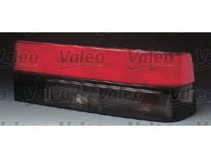 VALEO 083641 kombinuotas galinis žibintas 
 Elektros įranga -> Šviesos -> Kombinuotas galinis žibintas/dalys -> Kombinuotas galinis žibintas
7701033572