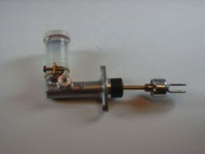 AISIN QM-014 pagrindinis cilindras, sankaba 
 Sankaba/dalys -> Sankabos valdymas -> Pagrindinis cilindras
MB012300, MB555138, MR132298