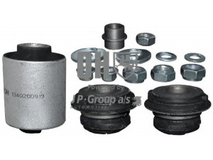 JP GROUP 1340200919 pakabos komplektas 
 Ašies montavimas/vairavimo mechanizmas/ratai -> Valdymo svirtis/pasukamosios svirties sujungimas -> Vairo trauklės (valdymo svirtis, išilginis balansyras, diago
2023300075