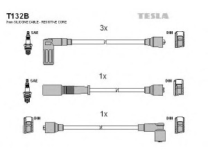 TESLA T132B uždegimo laido komplektas 
 Kibirkšties / kaitinamasis uždegimas -> Uždegimo laidai/jungtys
82365463
