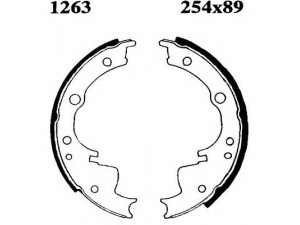 BSF 01263 stabdžių trinkelių komplektas 
 Techninės priežiūros dalys -> Papildomas remontas
1906172, 1906350, 7981354, 1903489