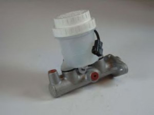 AISIN MM-011 pagrindinis cilindras, stabdžiai 
 Stabdžių sistema -> Pagrindinis stabdžių cilindras
MB534020, MB928003
