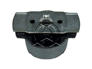 SIDEM 805309 stebulės laikiklio įvorė 
 Ašies montavimas/vairavimo mechanizmas/ratai -> Ašies atrama/ašies korpusas/ašies montavimas -> Pasukamojo veleno sujungimas
55 04 400 01R, 55 04 466 24R*