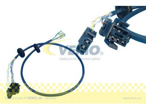 VEMO V10-83-0008 remonto rinkinys, diržas 
 Elektros įranga -> Diržas
893 971 726 A part, 894 971 726 A part