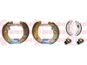 BREMBO K 24 015 stabdžių trinkelių komplektas 
 Techninės priežiūros dalys -> Papildomas remontas