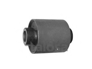 TALOSA 57-08524 valdymo svirties/išilginių svirčių įvorė 
 Ašies montavimas/vairavimo mechanizmas/ratai -> Valdymo svirtis/pasukamosios svirties sujungimas -> Montavimas/sutvirtinimas
RBX101160, RBX101790