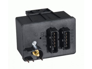 BOSCH 0 281 003 015 valdymo blokas, kaitinimo žvakių sistema 
 Elektros įranga -> Valdymo blokai
60653990, 60814959, 60653990, 60814959