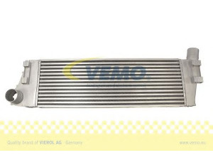 VEMO V46-60-0006 tarpinis suslėgto oro aušintuvas, kompresorius 
 Variklis -> Oro tiekimas -> Įkrovos agregatas (turbo/superįkrova) -> Tarpinis suslėgto oro aušintuvas
82 00 115 540, 82 00 700 172