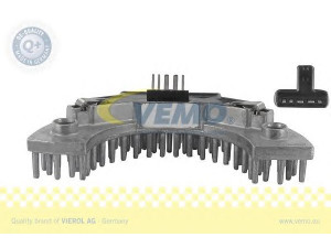 VEMO V42-79-0009 reguliatorius, keleivio pusės ventiliatorius 
 Šildymas / vėdinimas -> Orpūtė/dalys
6441.AL, 6441.AP