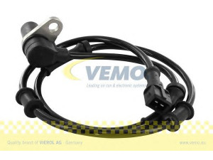 VEMO V37-72-0032 jutiklis, rato greitis 
 Elektros įranga -> Jutikliai
MB950344, 30 870 895