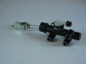 AISIN QT-046 pagrindinis cilindras, sankaba