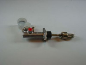 AISIN QM-010 pagrindinis cilindras, sankaba 
 Sankaba/dalys -> Sankabos valdymas -> Pagrindinis cilindras
MB012573