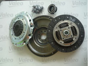 VALEO 835003 sankabos komplektas 
 Sankaba/dalys -> Sankabos remonto komplektas, visas
074105264D, 074105264H, 74105264D