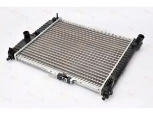 THERMOTEC D70010TT radiatorius, variklio aušinimas 
 Aušinimo sistema -> Radiatorius/alyvos aušintuvas -> Radiatorius/dalys
96536523, P96536523, 96536523, P96536523