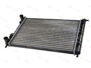 THERMOTEC D7F024TT radiatorius, variklio aušinimas 
 Aušinimo sistema -> Radiatorius/alyvos aušintuvas -> Radiatorius/dalys
46417059, 46548485, 46750718