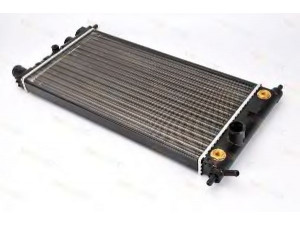 THERMOTEC D7X041TT radiatorius, variklio aušinimas 
 Aušinimo sistema -> Radiatorius/alyvos aušintuvas -> Radiatorius/dalys
1300150, 1300 150