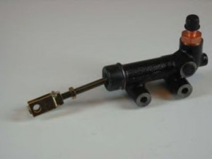 AISIN QT-011 pagrindinis cilindras, sankaba