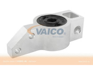 VAICO V10-3117 valdymo svirties/išilginių svirčių įvorė 
 Ašies montavimas/vairavimo mechanizmas/ratai -> Valdymo svirtis/pasukamosios svirties sujungimas -> Montavimas/sutvirtinimas
1K0 199 232 G, 1K0 199 232 H, 1K0 199 232 J