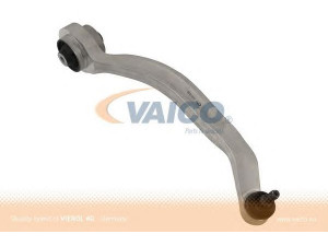 VAICO V10-0790 vikšro valdymo svirtis 
 Ašies montavimas/vairavimo mechanizmas/ratai -> Valdymo svirtis/pasukamosios svirties sujungimas -> Vairo trauklės (valdymo svirtis, išilginis balansyras, diago
8E0 407 694 AA, 8E0 407 694 AD