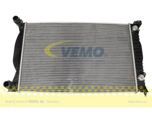 VEMO V15-60-6040 radiatorius, variklio aušinimas 
 Aušinimo sistema -> Radiatorius/alyvos aušintuvas -> Radiatorius/dalys
8E0 121 251 AQ, 8E0 121 251 B, 8E0 121 251 L