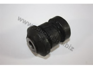 AUTOMEGA 30100610570 valdymo svirties/išilginių svirčių įvorė 
 Ašies montavimas/vairavimo mechanizmas/ratai -> Valdymo svirtis/pasukamosios svirties sujungimas -> Montavimas/sutvirtinimas
1061570