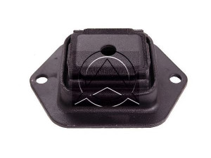 SIDEM 853313 stebulės laikiklio įvorė 
 Ašies montavimas/vairavimo mechanizmas/ratai -> Ašies atrama/ašies korpusas/ašies montavimas -> Pasukamojo veleno sujungimas
5152 62, 5152 62