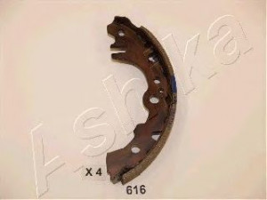 ASHIKA 55-06-616 stabdžių trinkelių komplektas 
 Techninės priežiūros dalys -> Papildomas remontas
04495-B2220, 04495B2180