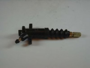 AISIN RZ-004 darbinis cilindras, sankaba
0317-41-920