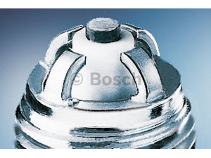 BOSCH 0 242 235 715 uždegimo žvakė 
 Techninės priežiūros dalys -> Techninės priežiūros intervalai
12 12 0 032 136, CD1600034, MN119942